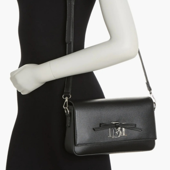 BADGLEY MISCHKA Bow Crossbody Bag NWT - Picture 2 of 5